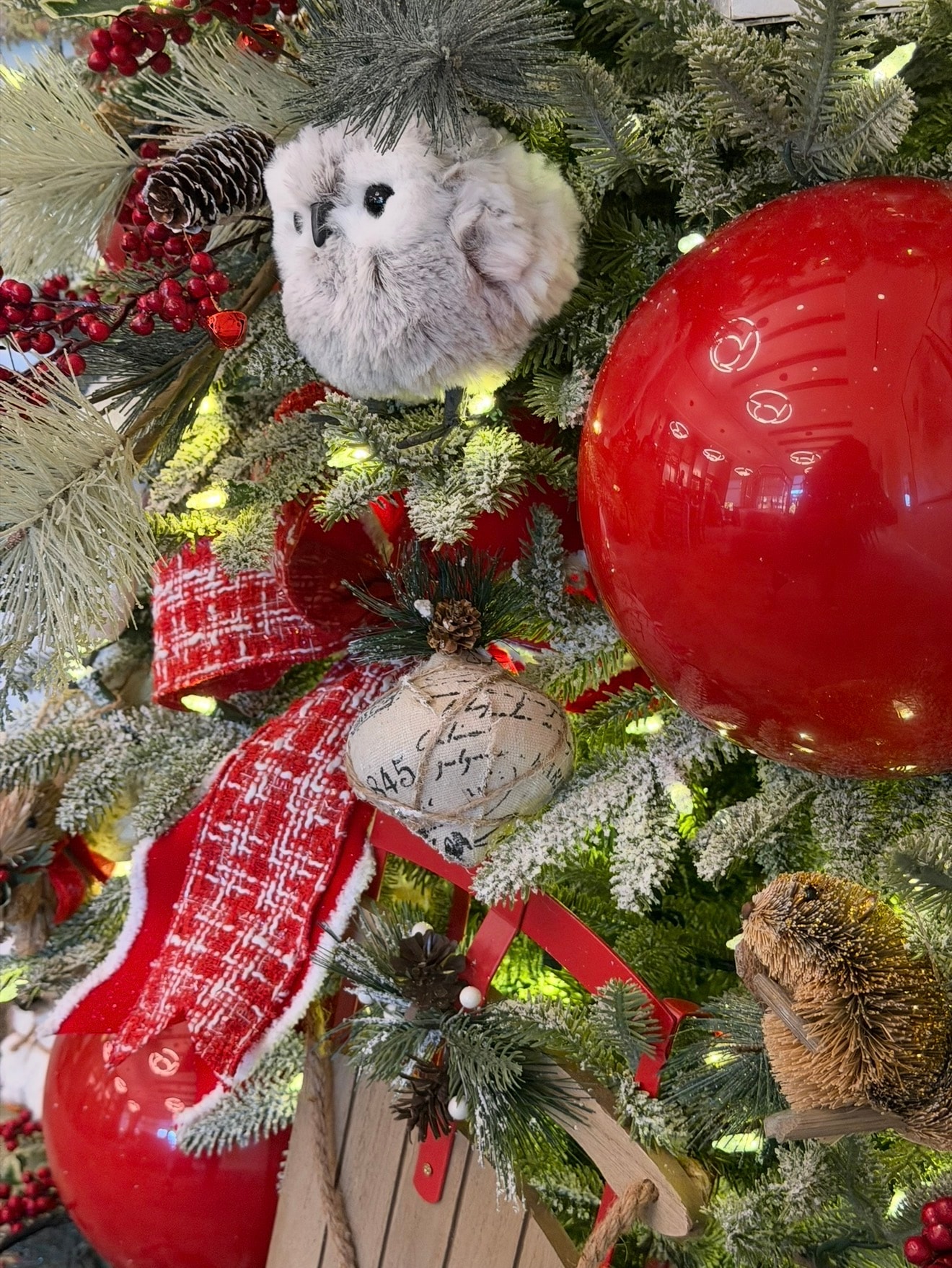 Merry and Bright Christmas tree — wide angle